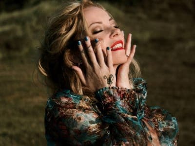 Anneke Van Giersbergen