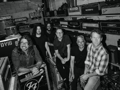 FOO FIGHTERS