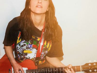 LAURA COX