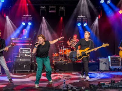 Urban Solitude - A Tribute to Anouk in Rensentheater