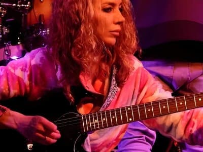Vanja Sky