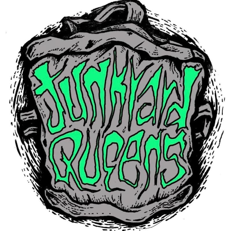 Junkyard Queens