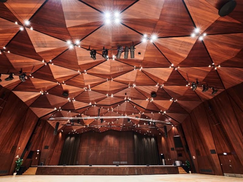 Heinrich-Lades-Halle